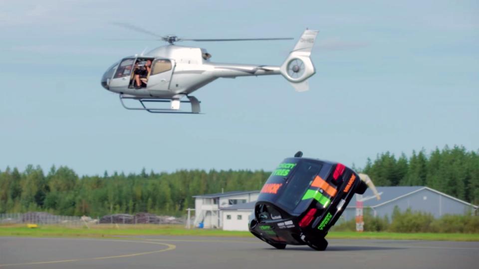 Rekordní jízda po dvou kolech s naftovým BMW.
